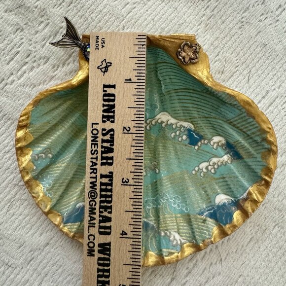 Hand Made Decoupage Scallop Shell Trinket Dish First Wave Mermaid Tail - Picture 8 of 8
